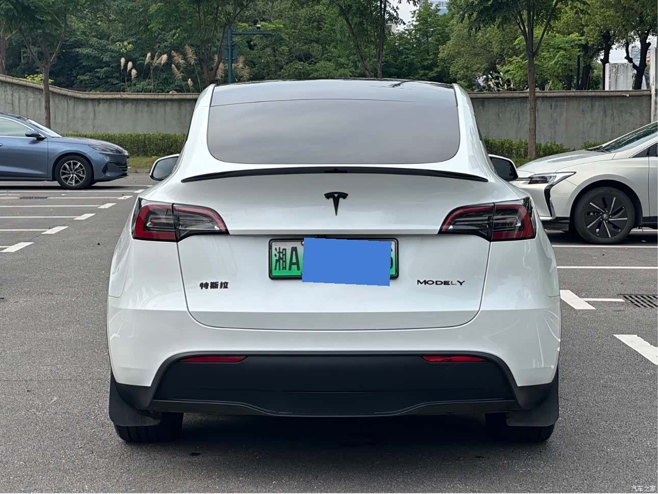 Tesla Model Y, 2024 4