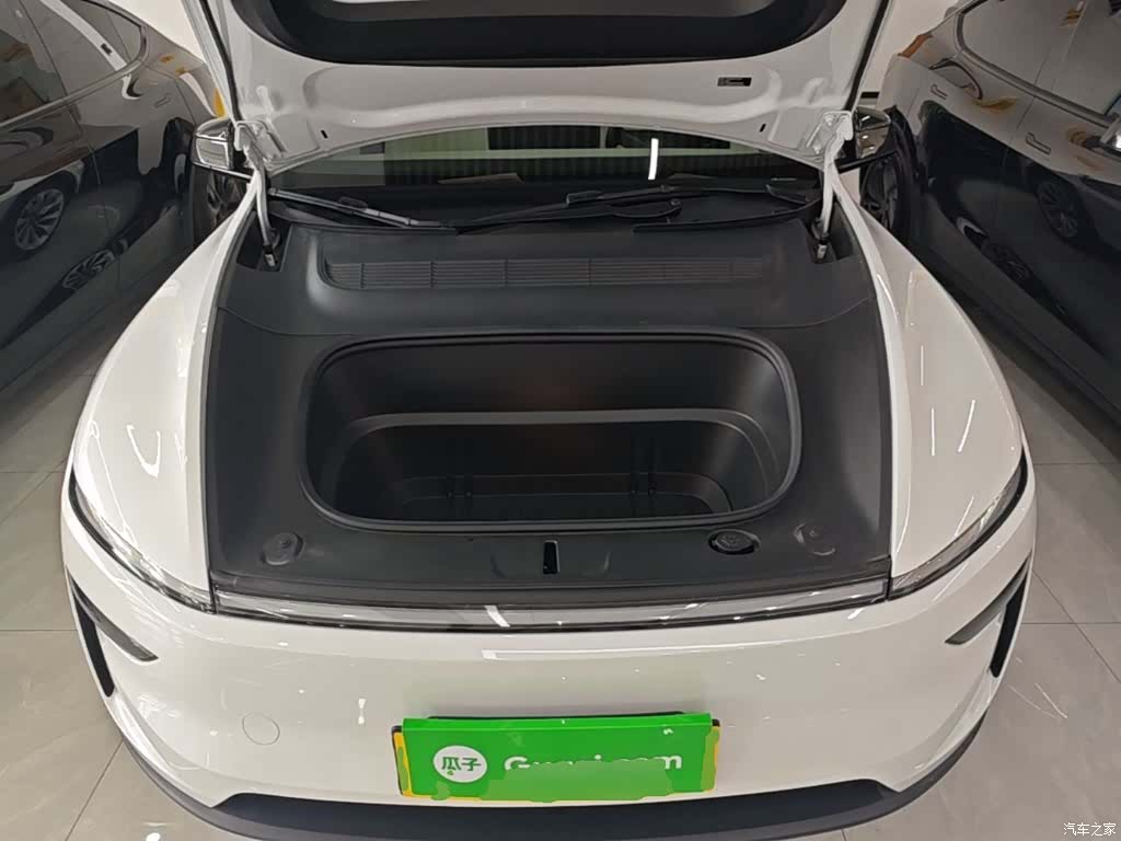Tesla Model Y, 2025 20