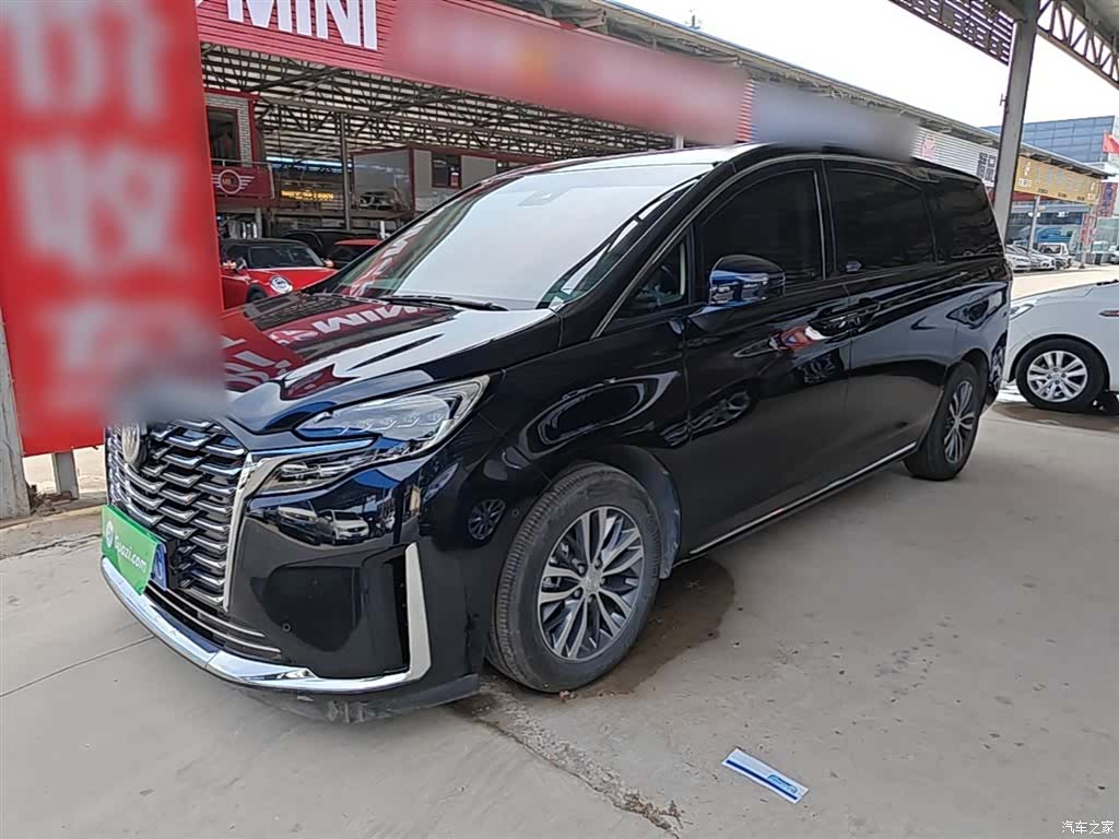 Buick GL8, 2023 1
