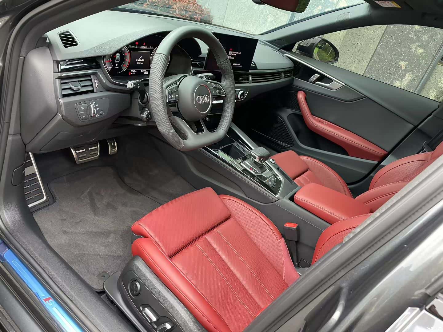 Audi A4L, 2025 3