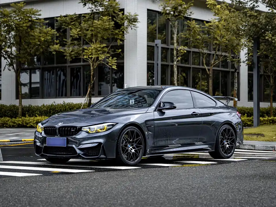 BMW M4