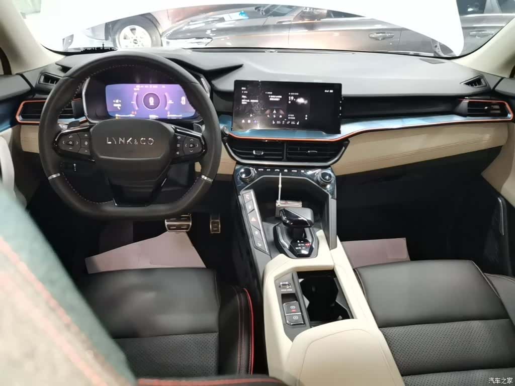 Lynk & Co 02, 2021 10