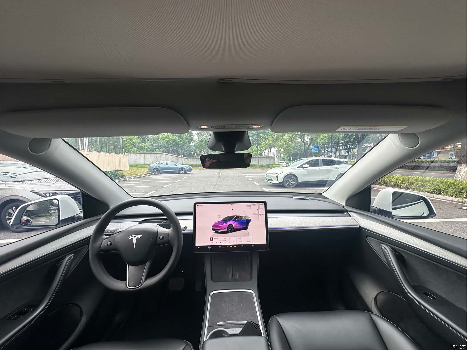Tesla Model Y, 2024 9