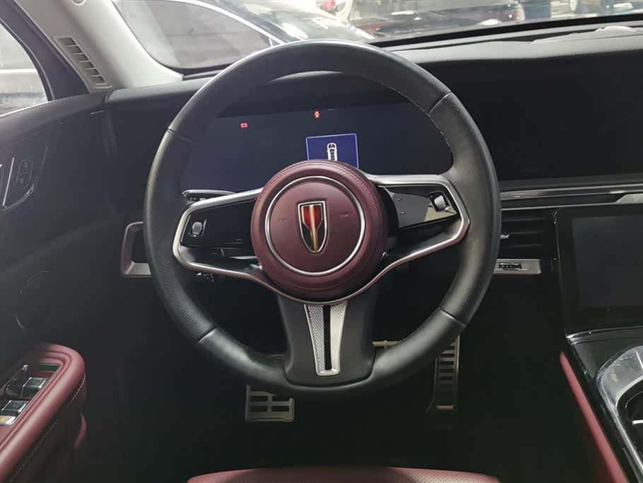 Hongqi E-HS9
