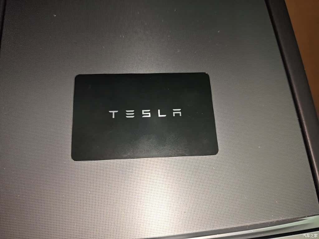 Tesla Model Y, 2025 9