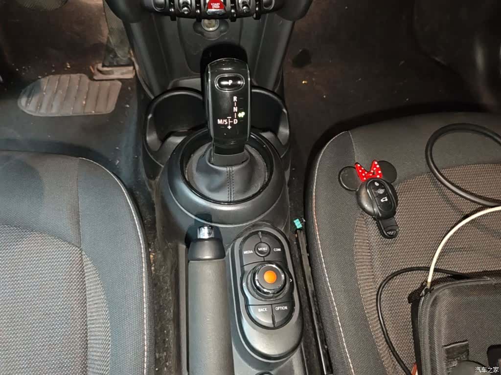 Mini ONE, 2021 14