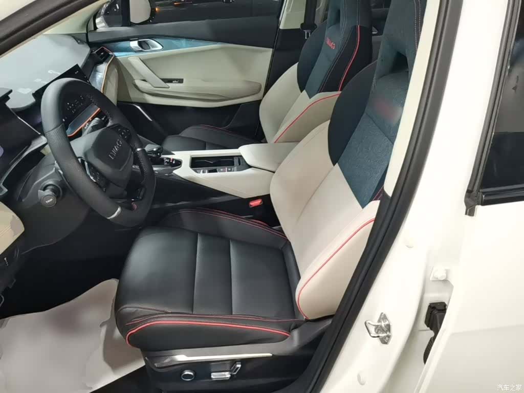 Lynk & Co 02, 2021 15