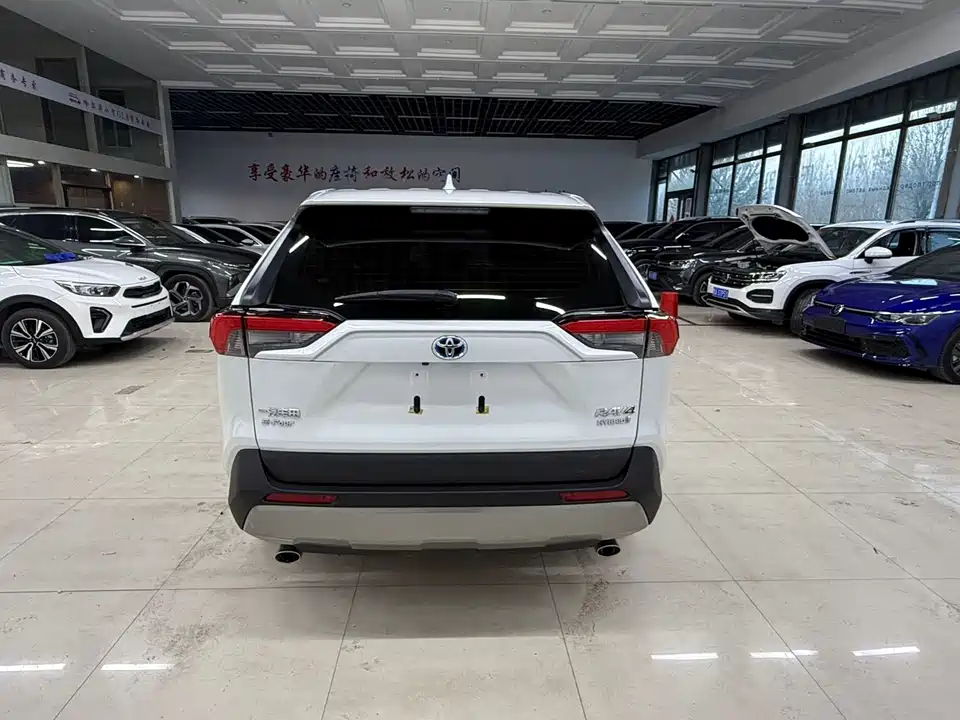Toyota RAV4 Rongfang