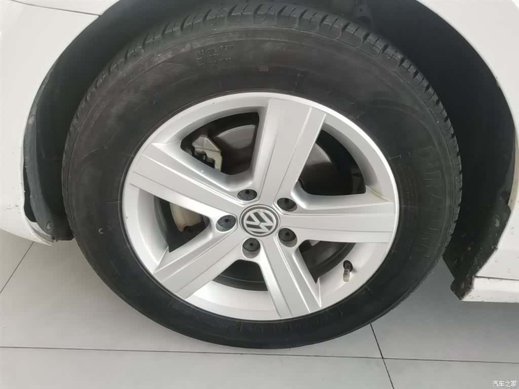 Volkswagen Lamando, 2016 23