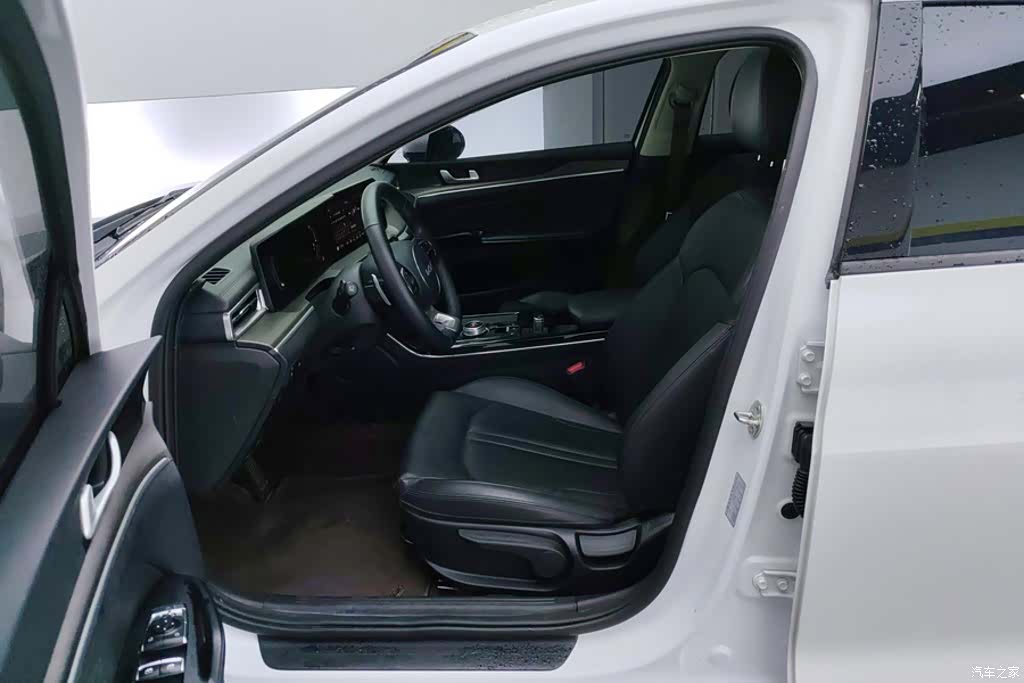 Kia K5, 2024 9