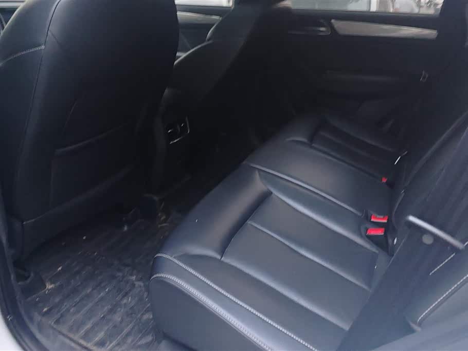 Roewe RX5