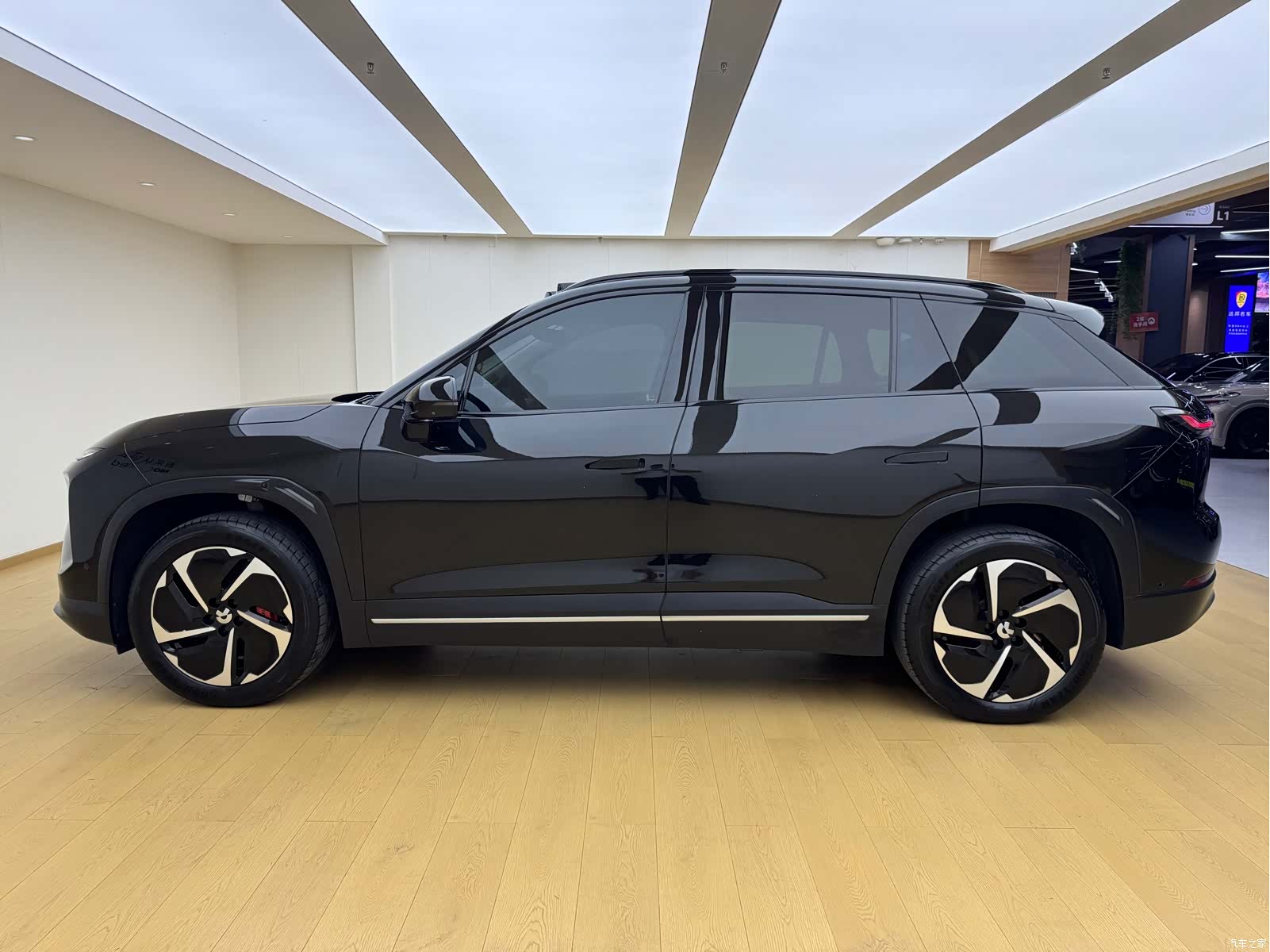 NIO ES7, 2022 10