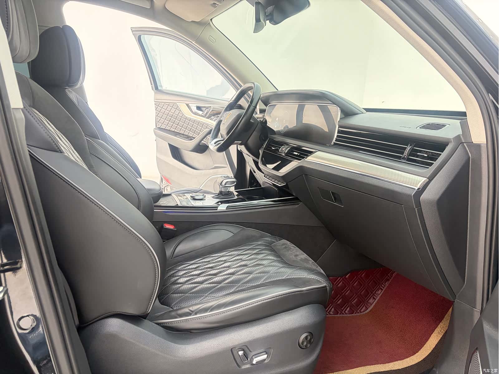 Hongqi HS5, 2020 6