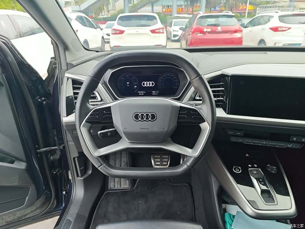 Audi Q4 e-tron, 2023 11