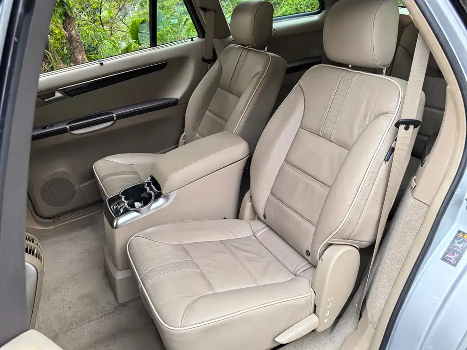 Mercedes-Benz R-class