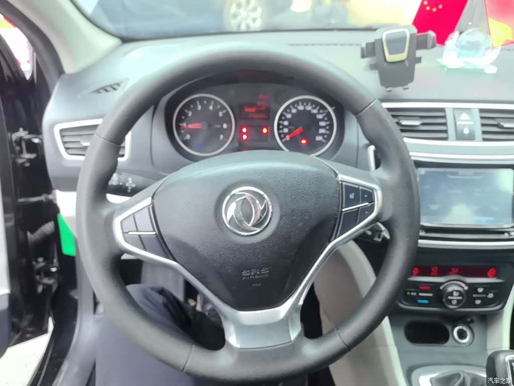 DongFeng L60, 2015 11