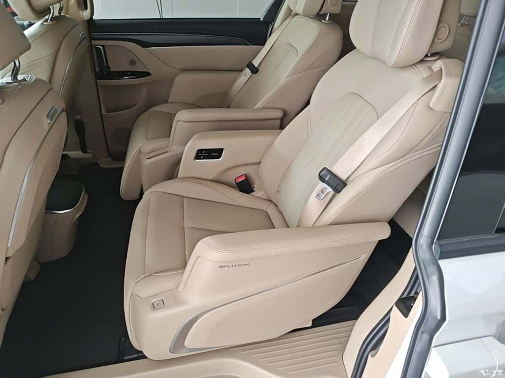 Buick GL8, 2025 24