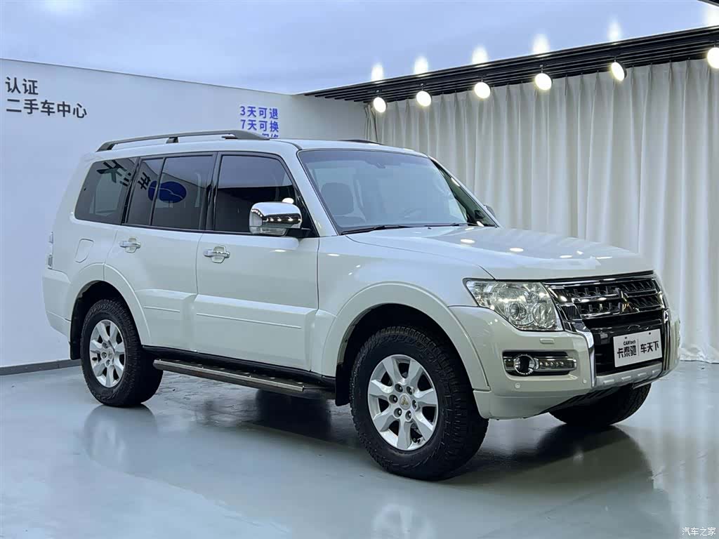 Mitsubishi Pajero, 2015 2