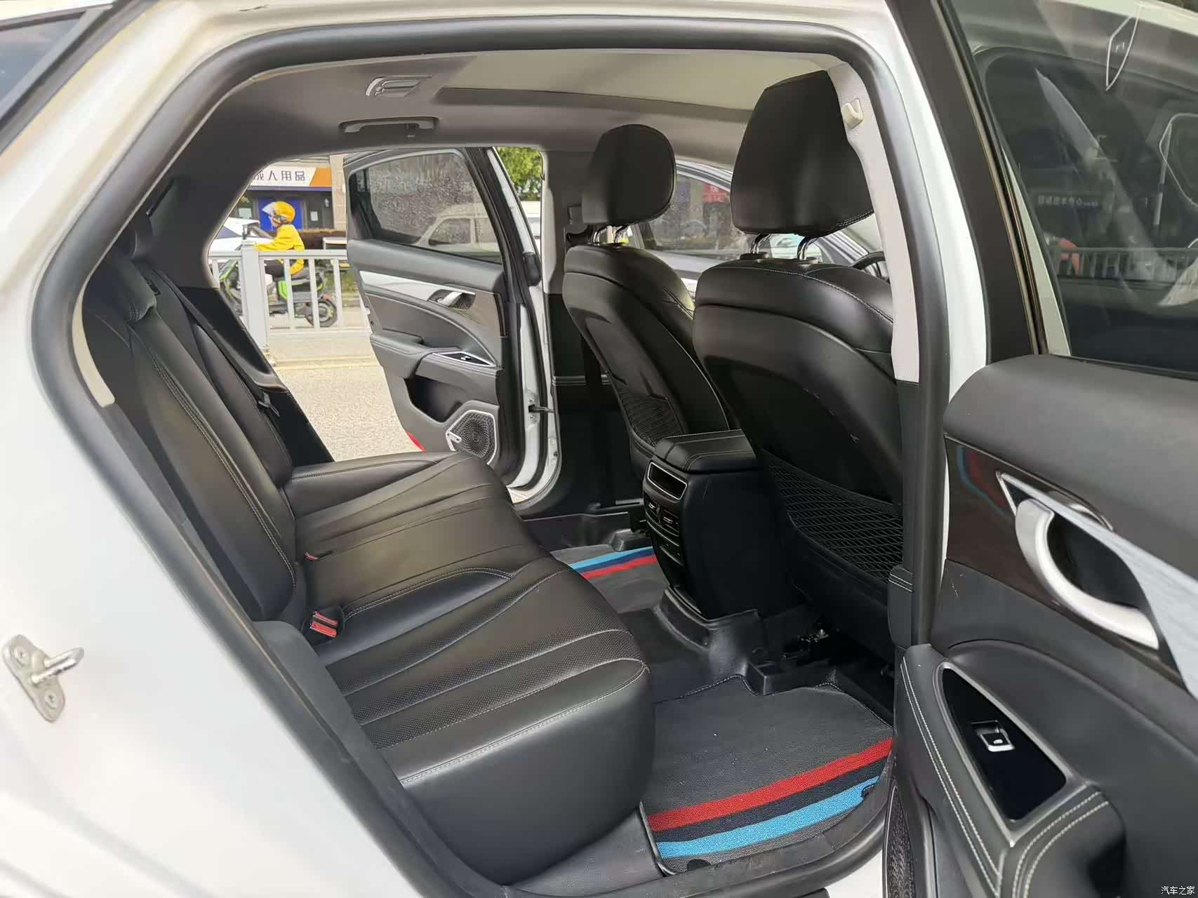 Geely +, 2021 10