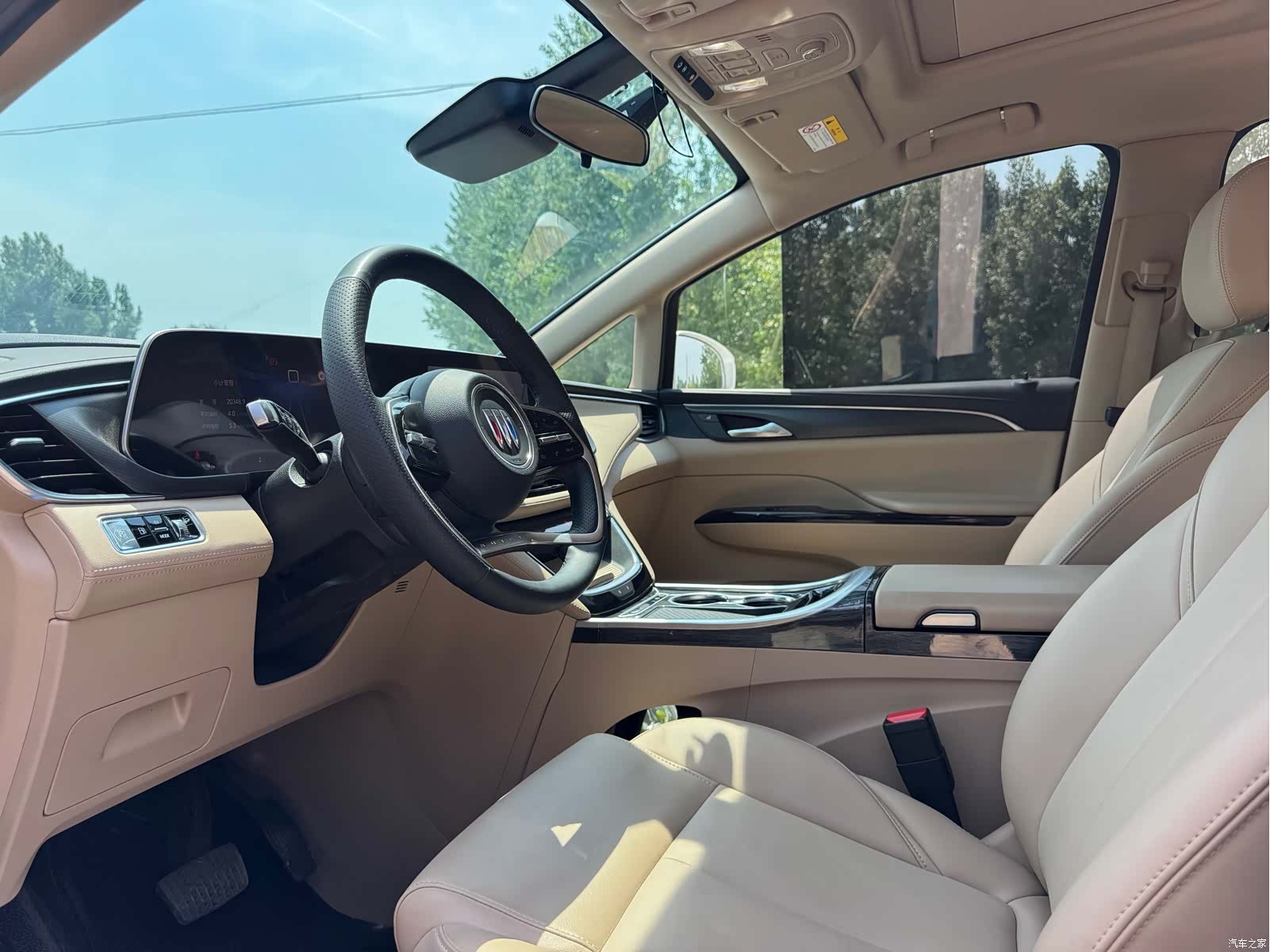 Buick GL8, 2025 все фото
