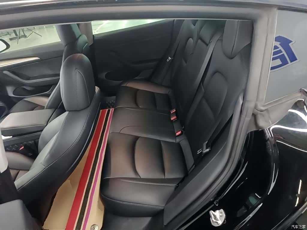 Tesla Model 3, 2023 17