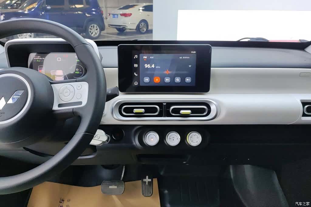 Wuling MINIEV, 2024 13