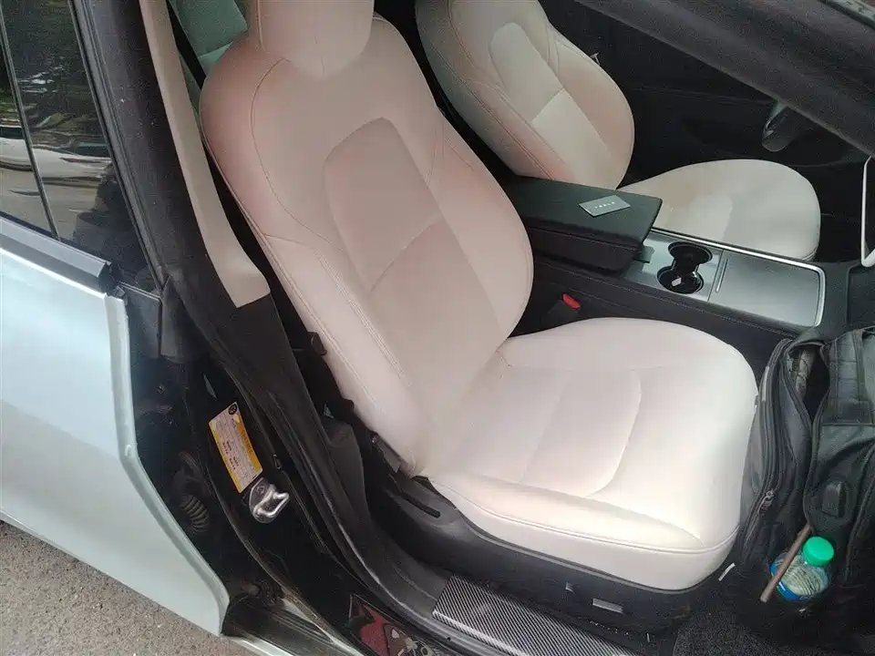 Tesla Model 3 Tesla Model 3