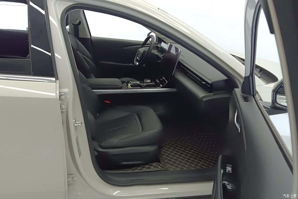 Wuling Starlight, 2024 8