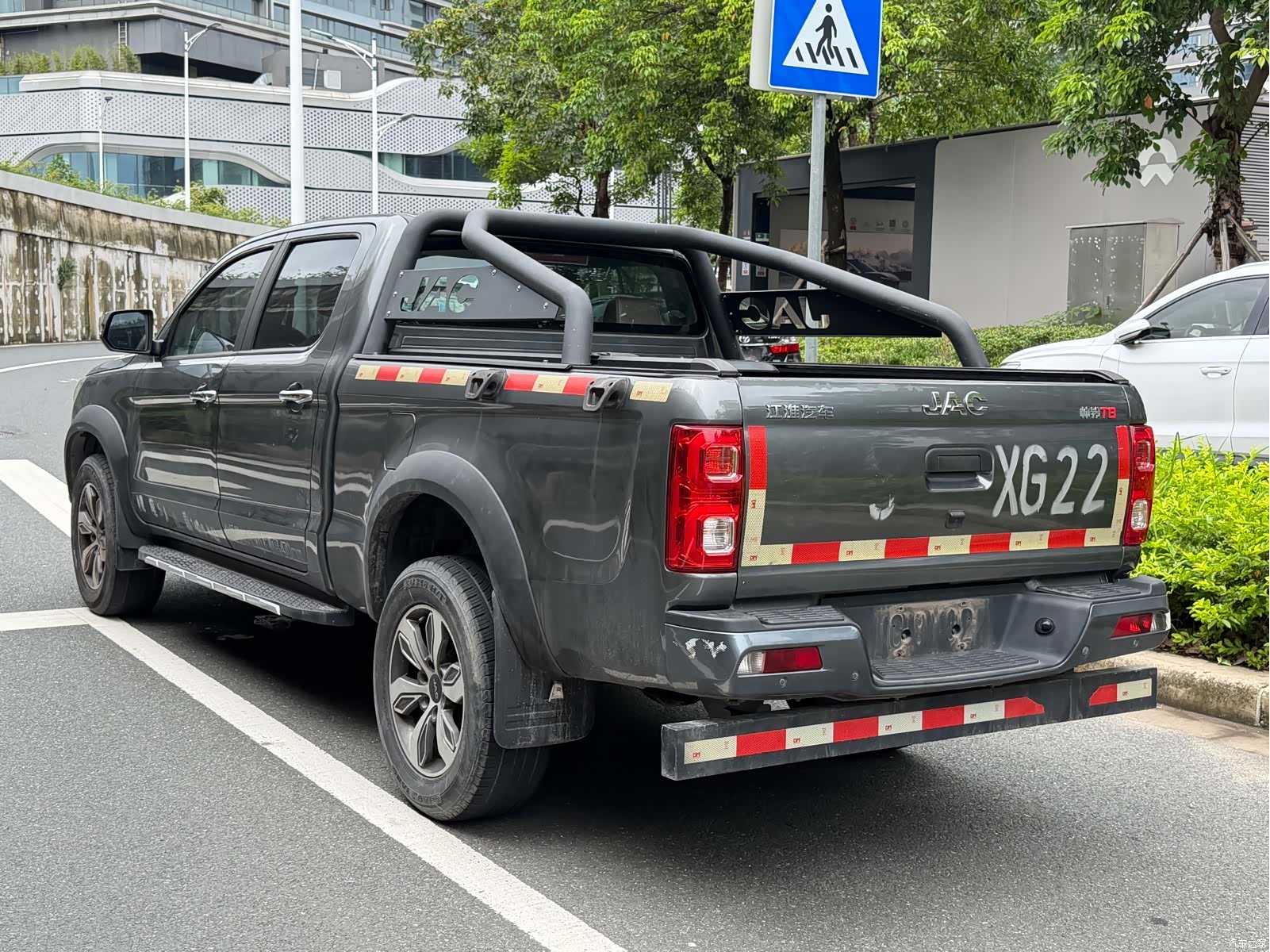 JAC T8, 2019 13