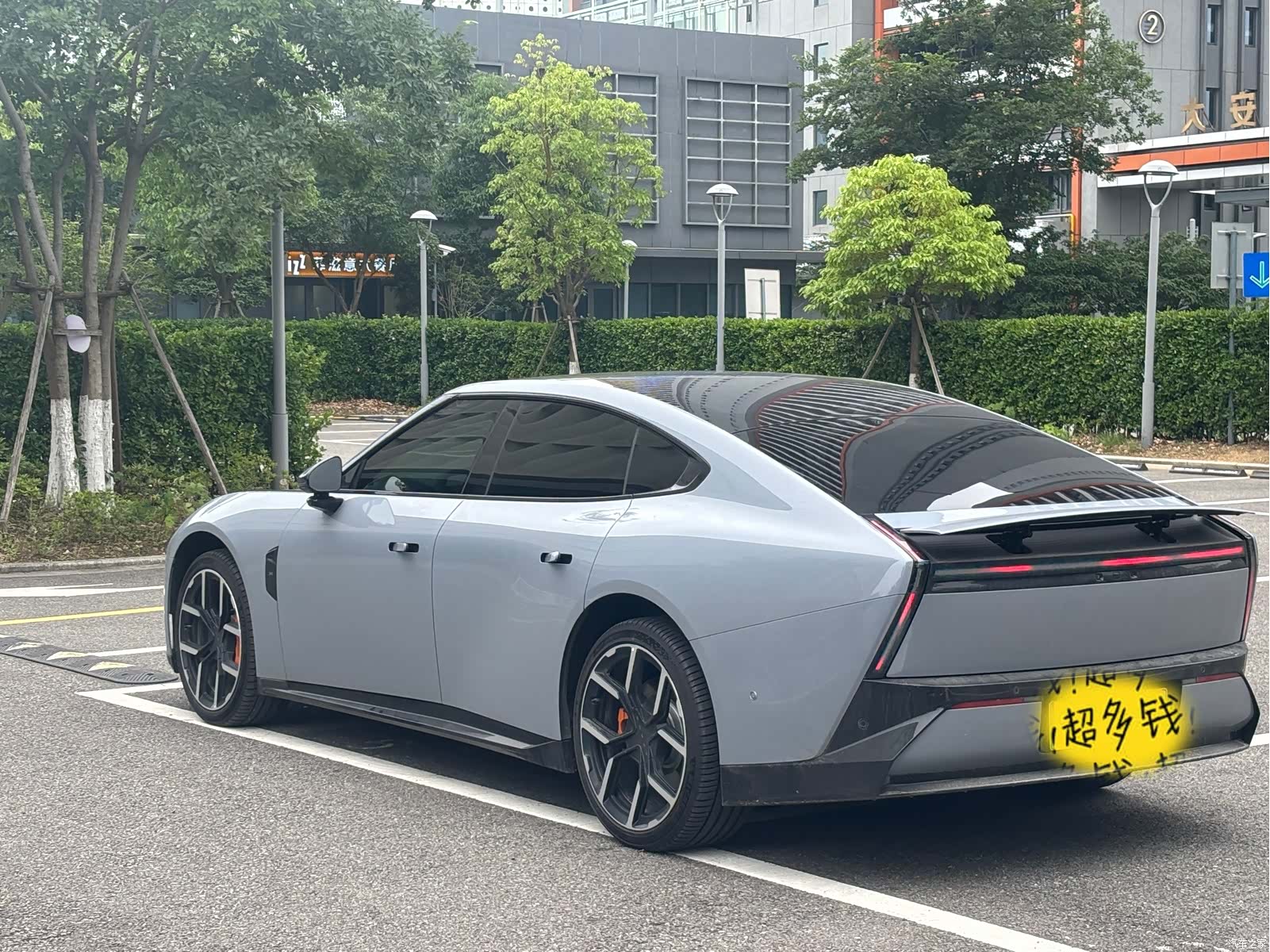 Xpeng P7, 2025 22