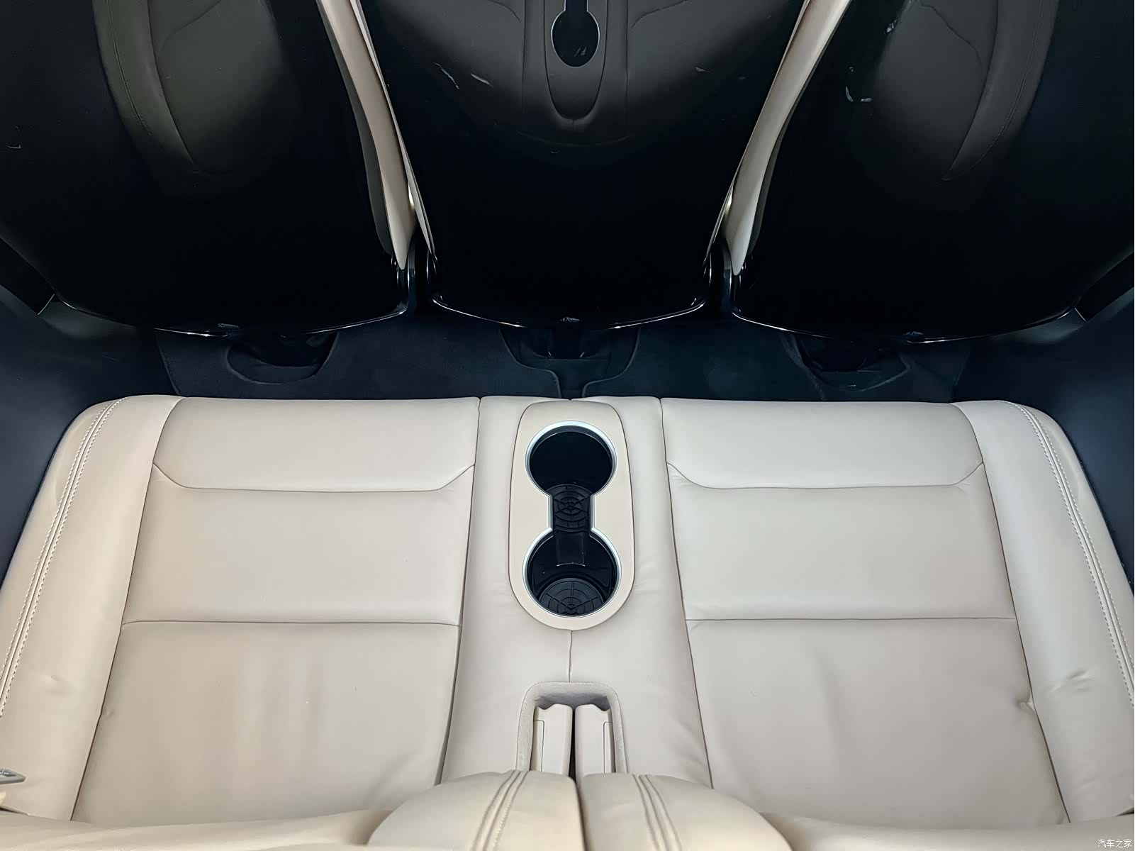 Tesla Model X, 2017 16