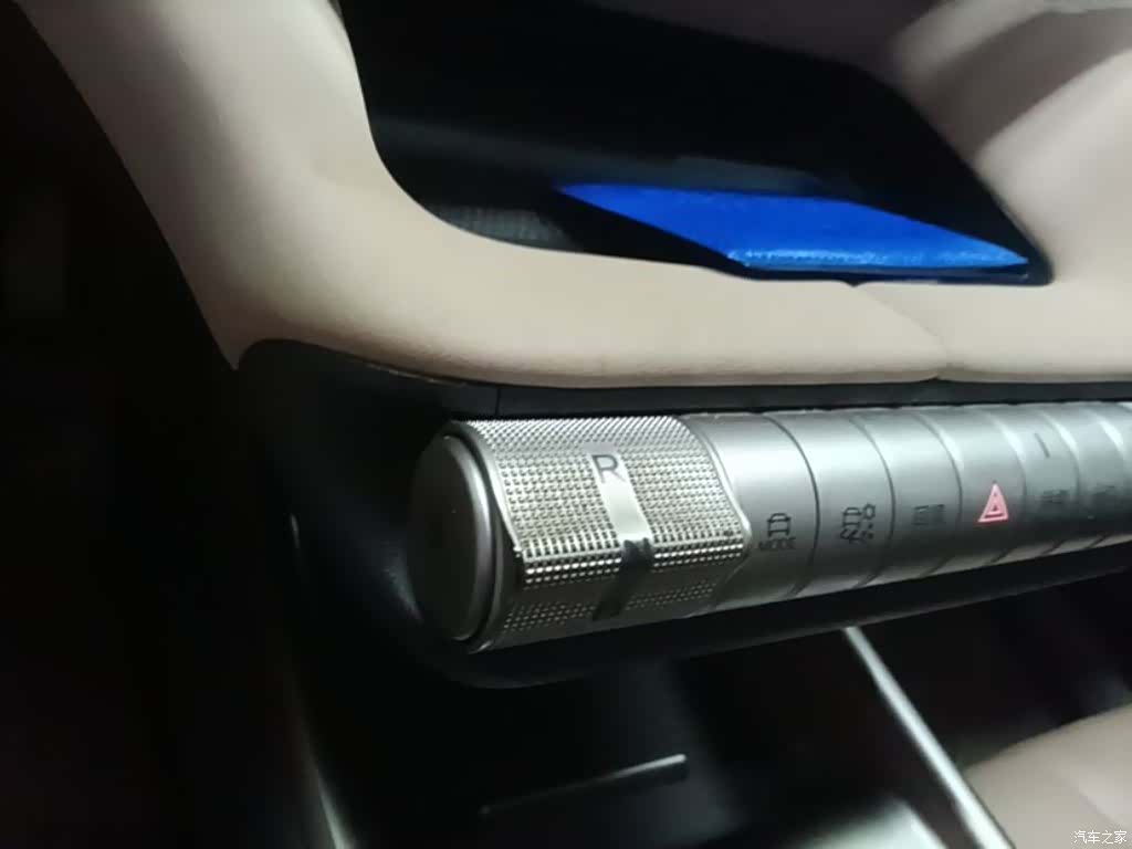 BYD Dolphin, 2025 14