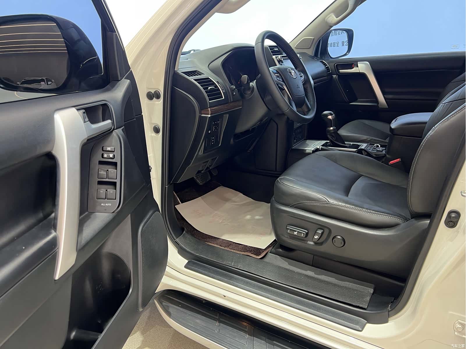 Toyota Prado, 2020 9