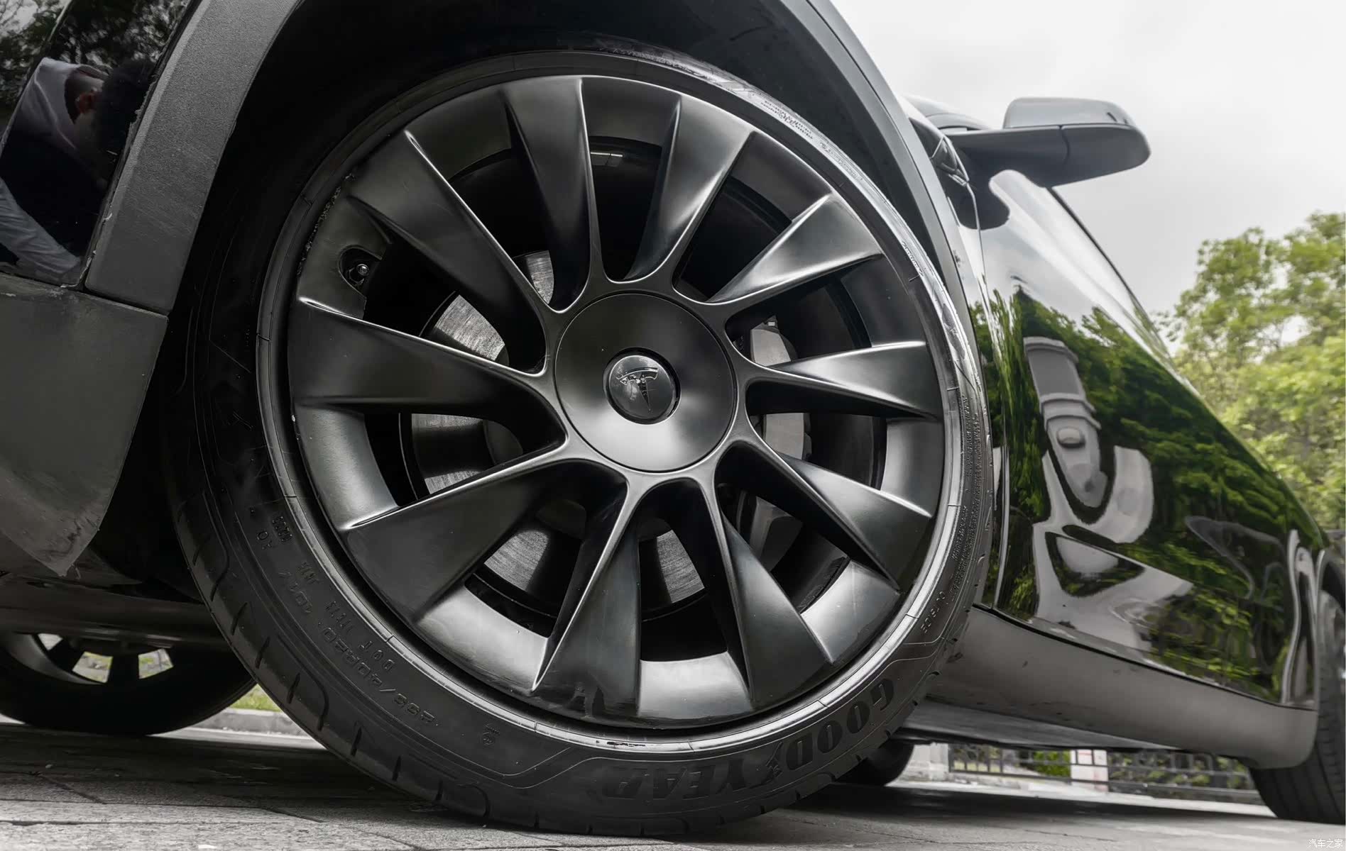 Tesla Model Y, 2022 18