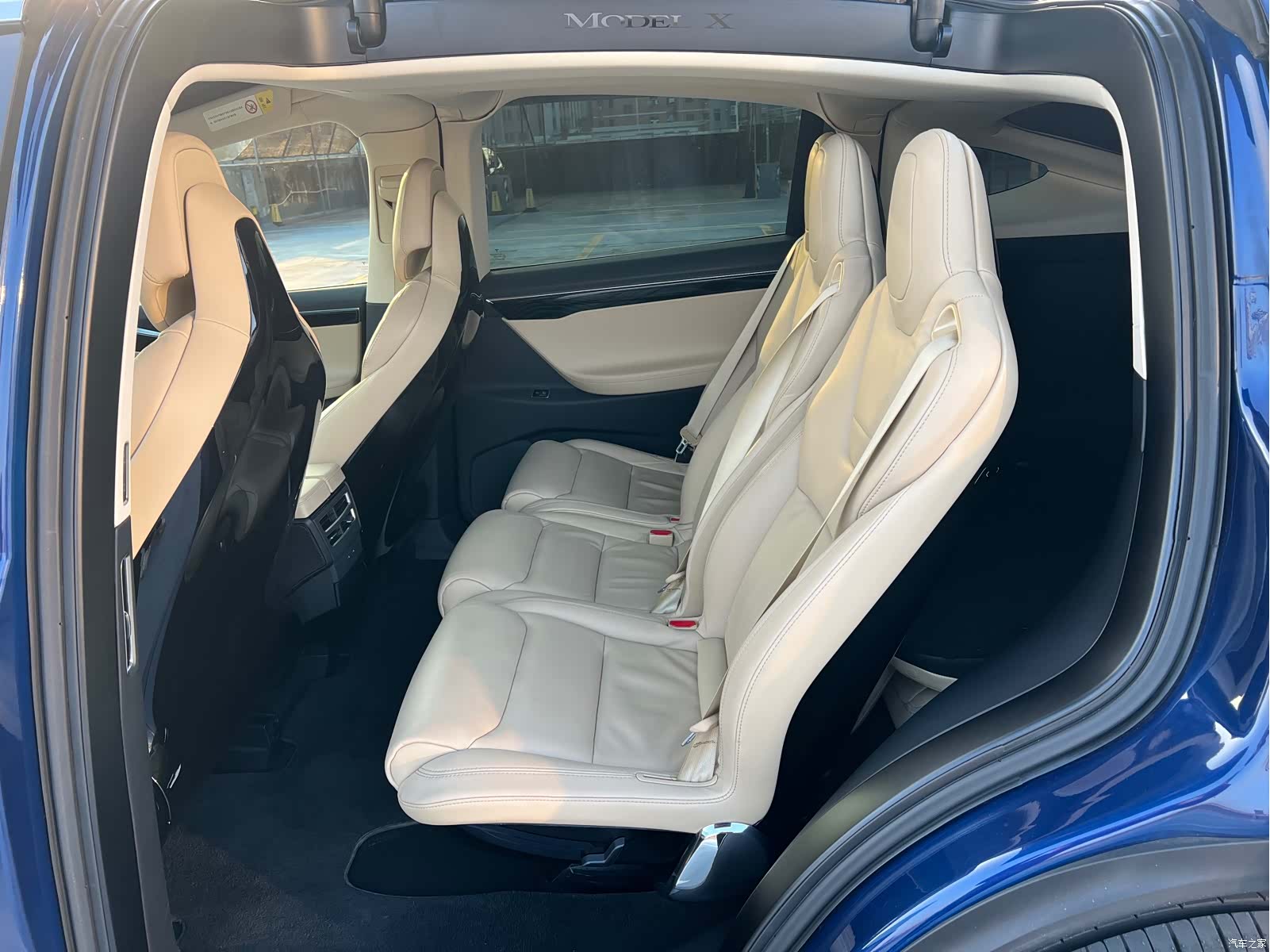 Tesla Model X, 2017 13