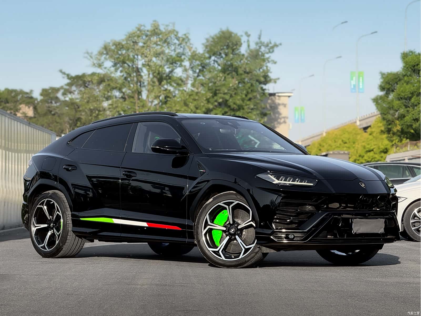 Lamborghini Urus, 2019 3
