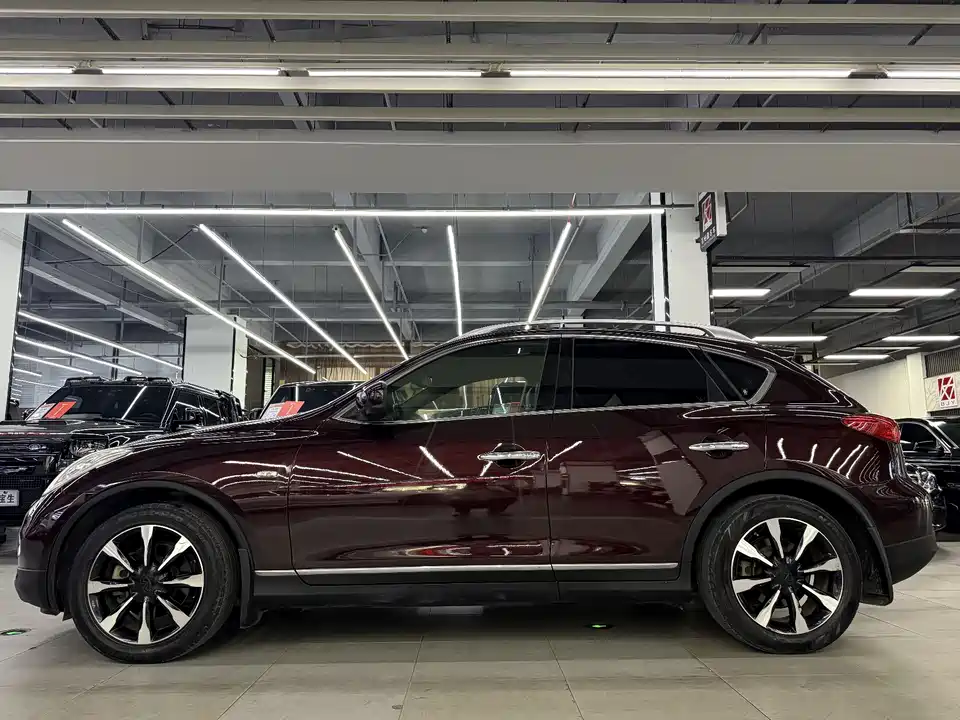 Infiniti EX