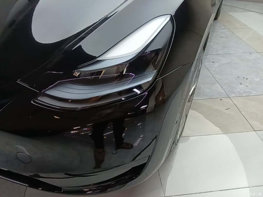 Tesla Model Y, 2022 24