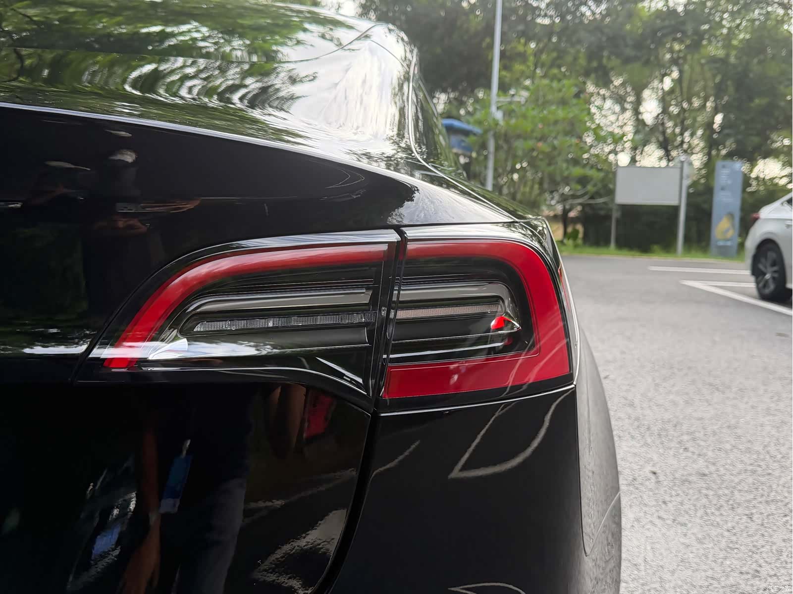 Tesla Model 3, 2023 19