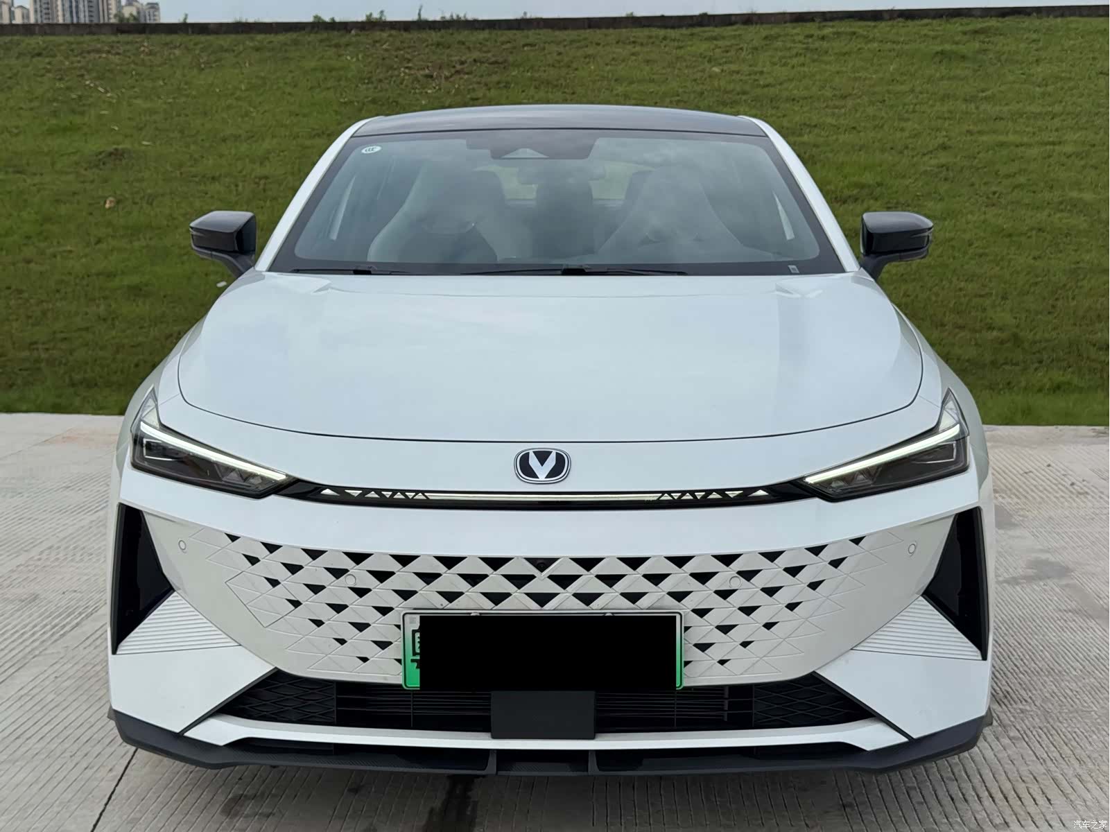 Changan UNI-V, 2024 2