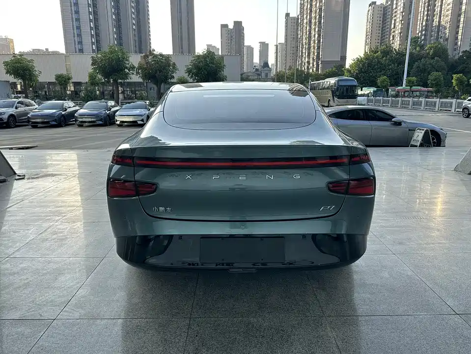 XPENG P7