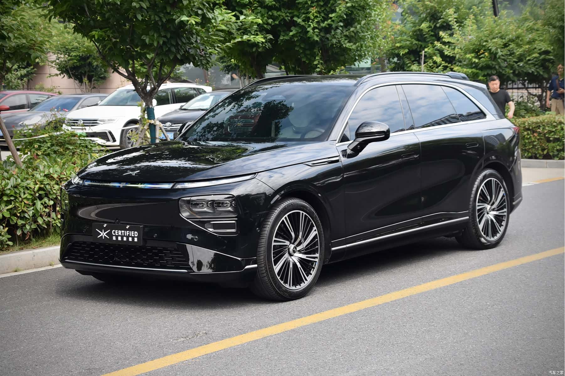 Xpeng G9, 2023 1