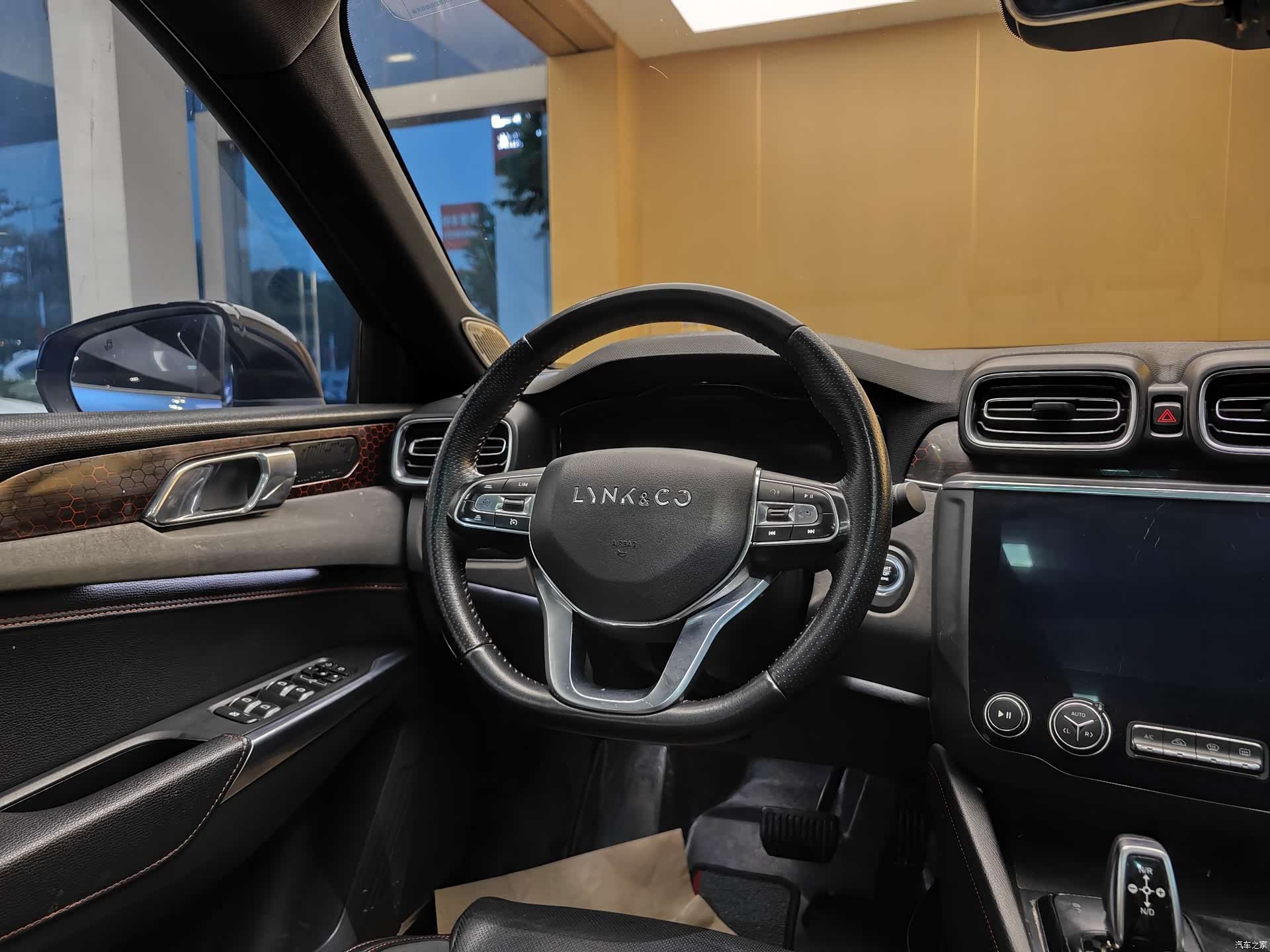 Lynk & Co 01, 2020 16