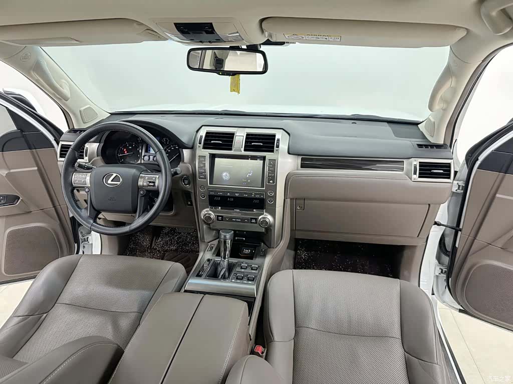 Lexus GX, 2019 11