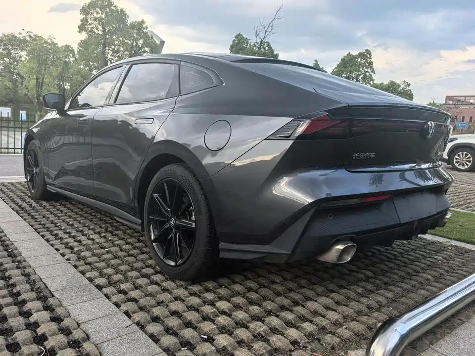 Changan UNI-V