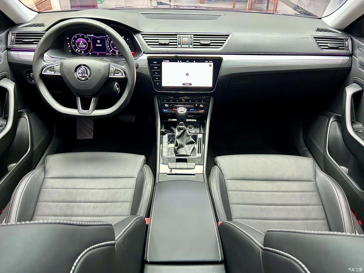 Skoda Superb, 2023 12