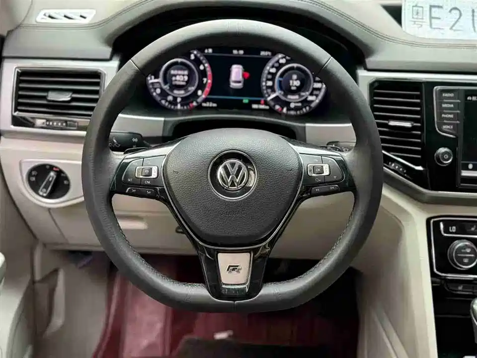 Volkswagen Tourang