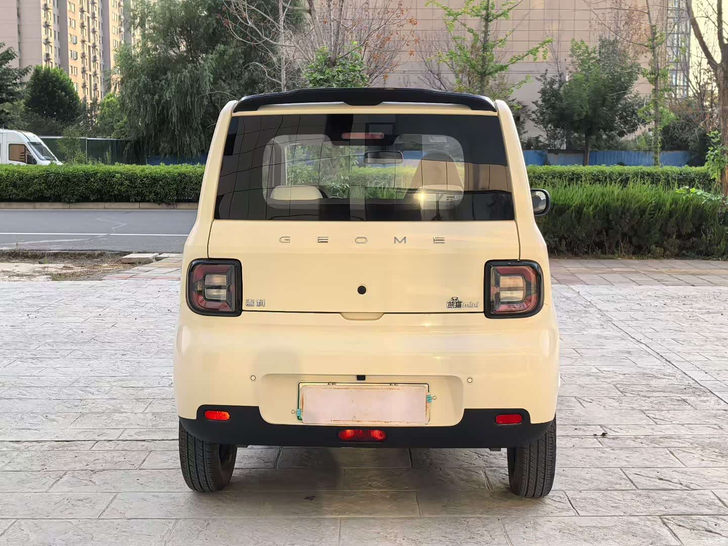 Geely Panda, 2025 8