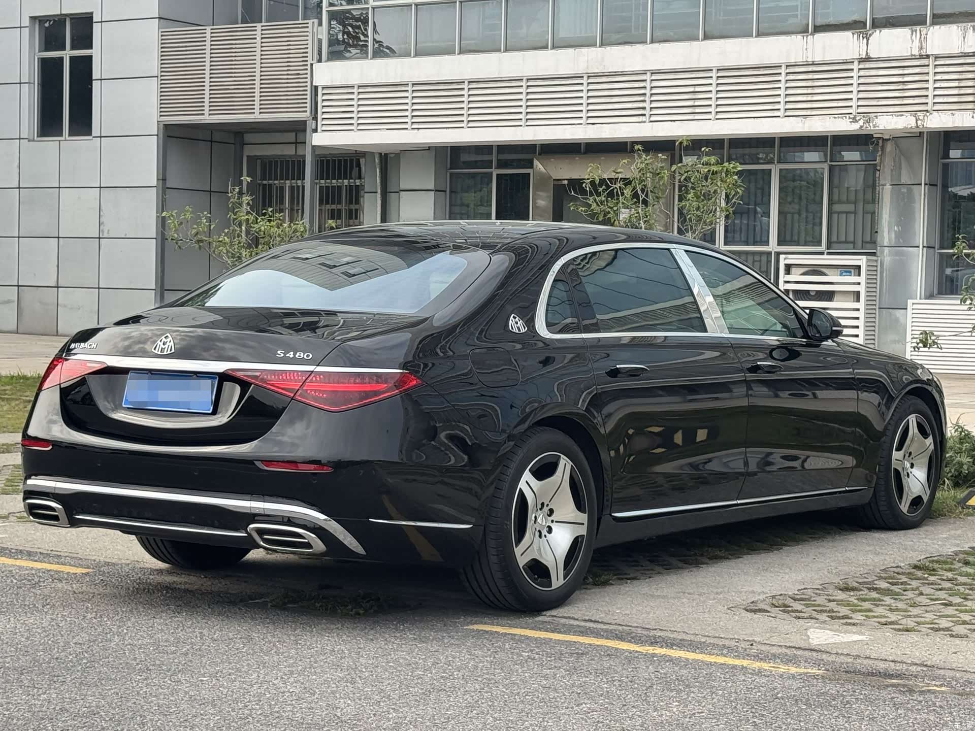 Maybach S-Class, 2023 6