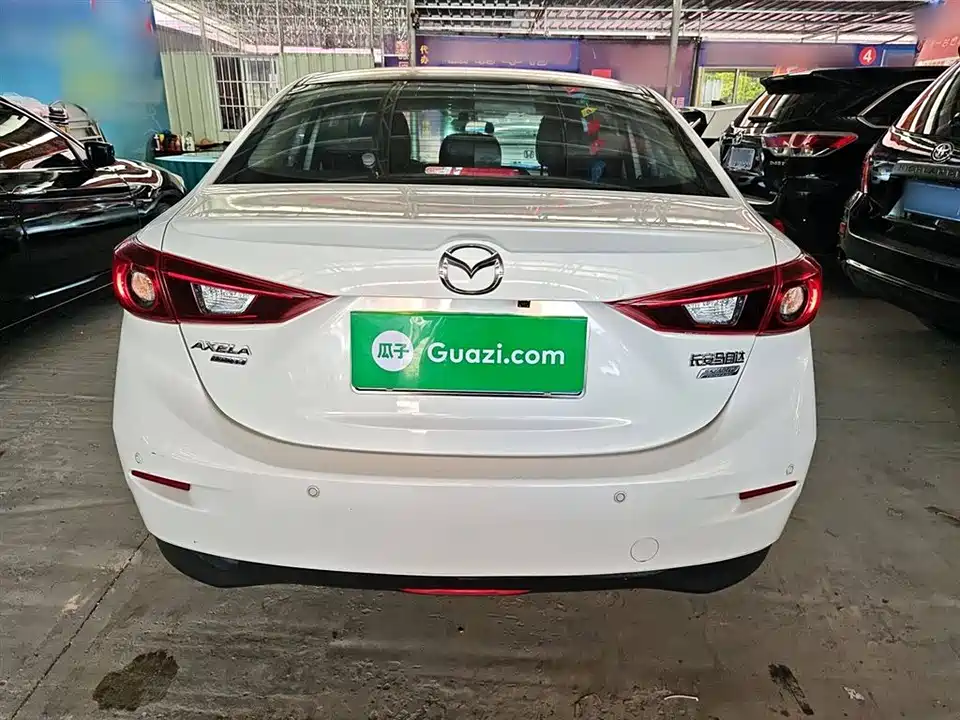 Mazda 3 Angkesaila